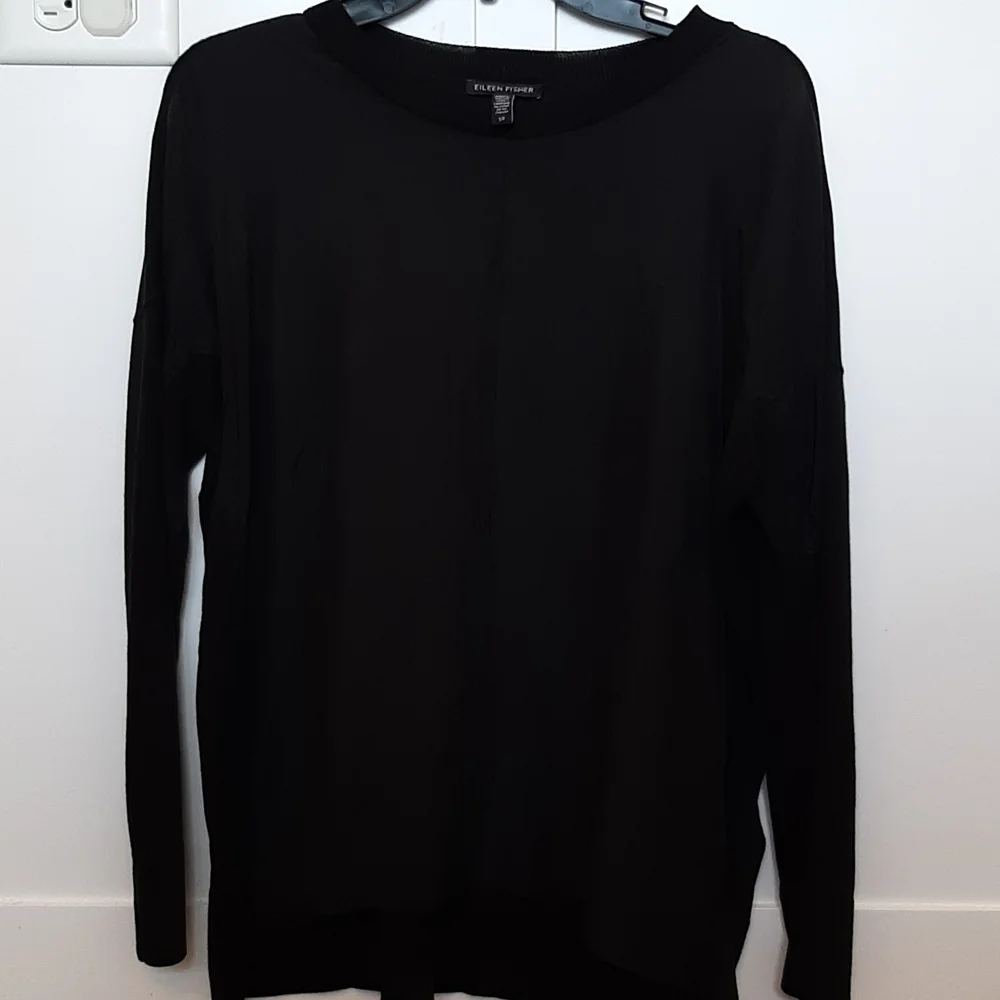 Eileen Fisher silk fabric and knit top - Picture 3 of 6